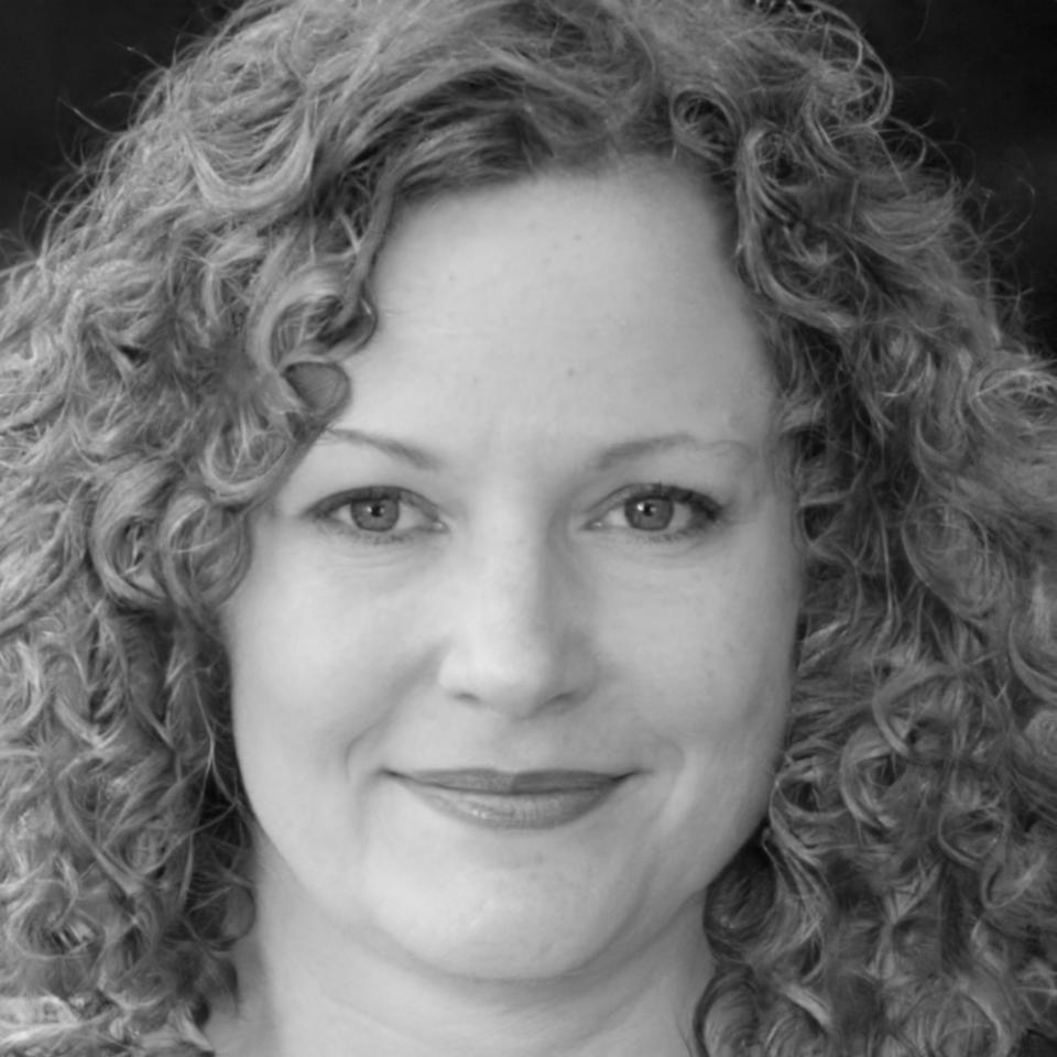 Dr. Anna Richter, Spezialistin für ESG-Finanzierung